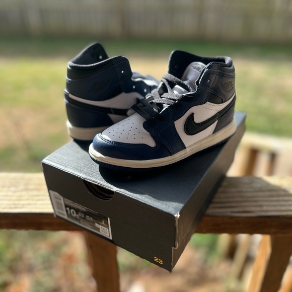 Brand new in box Jordan kids 10c - Picture 2 of 4